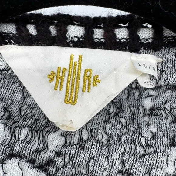 Anthropologie HWR Black and White Patterned sweater, oversized shawl Cardigan - Picture 4 of 5